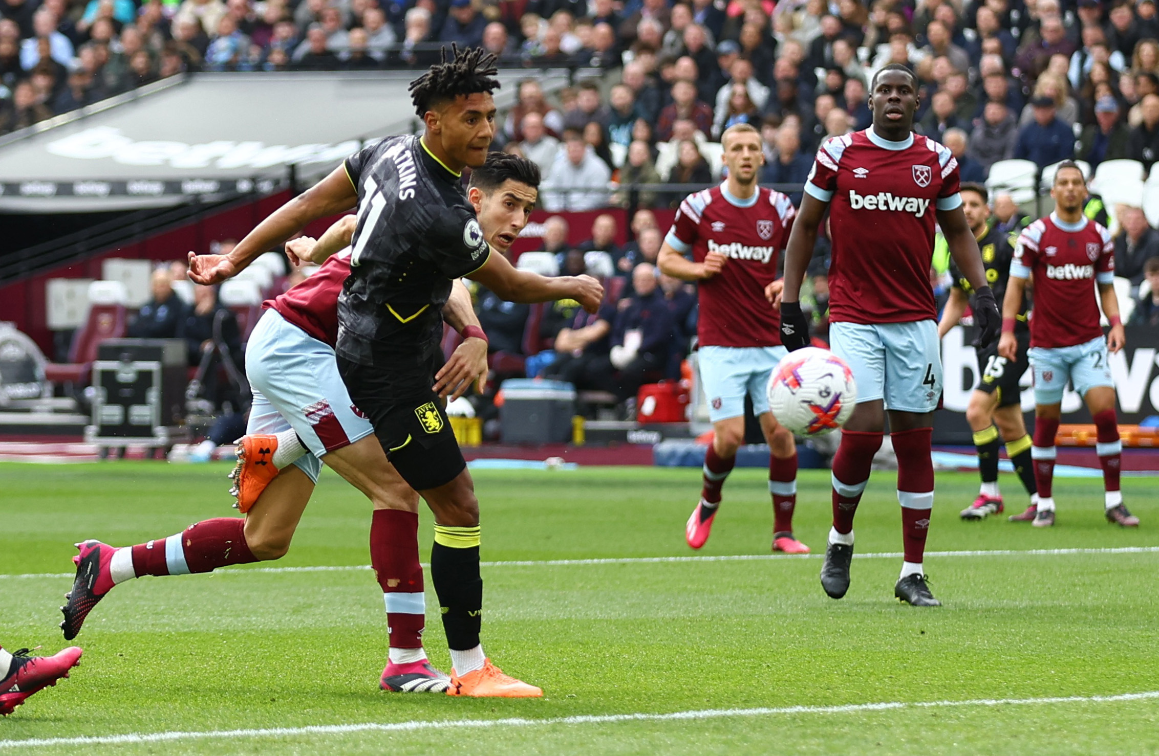 West Ham vs Aston Villa – Soi kèo nhà cái bóng đá 21h00 ngày 17/03/2024 – Ngoại hạng Anh