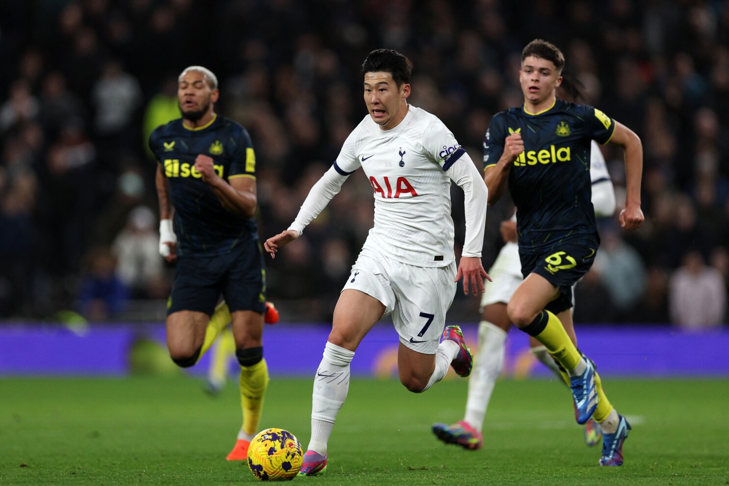 Newcastle vs Tottenham– Soi kèo nhà cái bóng đá 18h30 ngày 13/04/2024 – Ngoại Hạng Anh