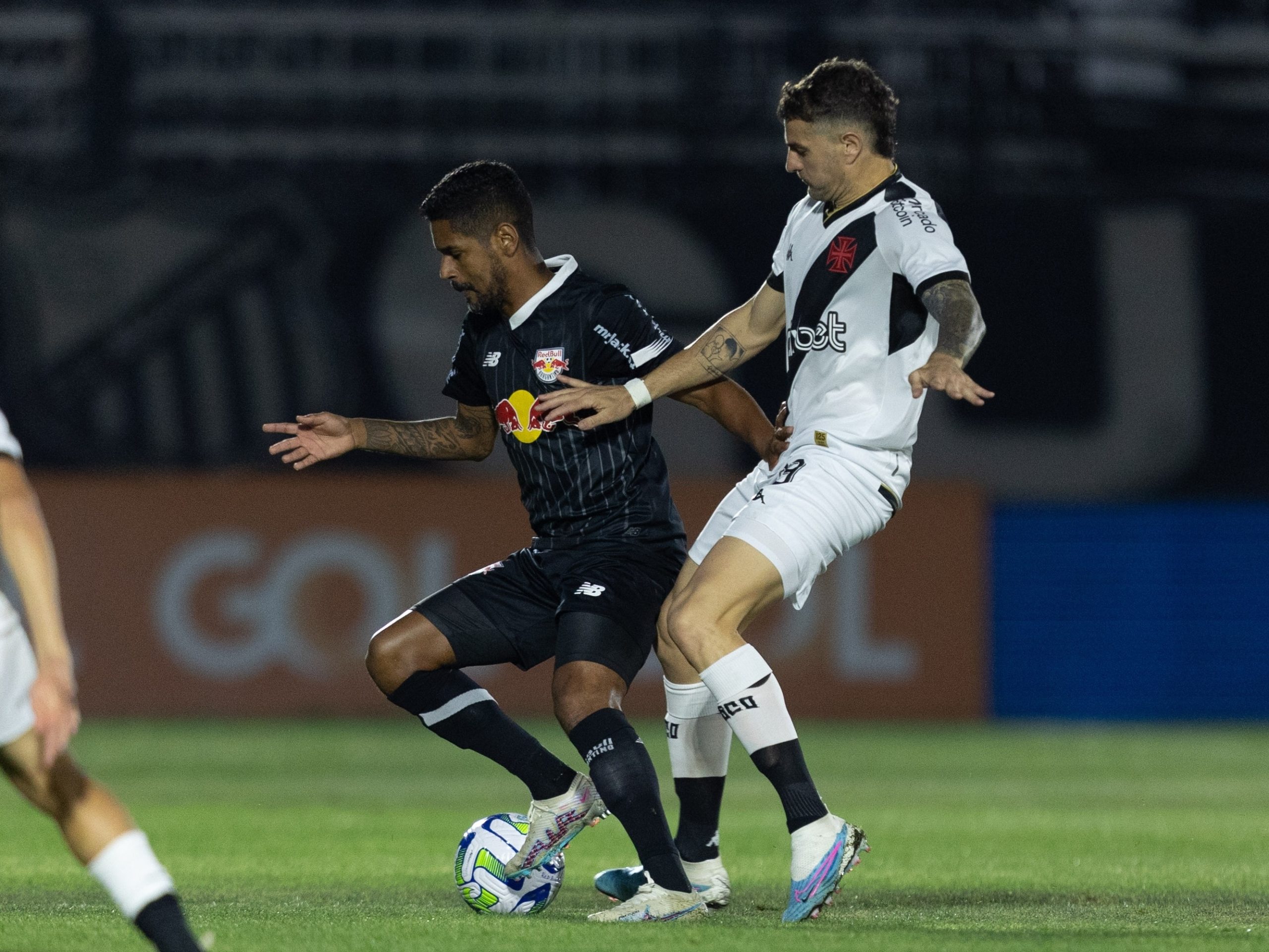 Vasco vs Bragantino – Soi kèo nhà cái bóng đá 05h00 ngày 04/08/2024 – VĐQG Brazil