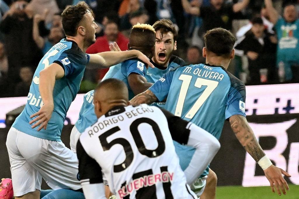 Napoli vs Palermo  – Soi kèo nhà cái bóng đá 02h00 ngày 27/09/2024 – Coppa Italia