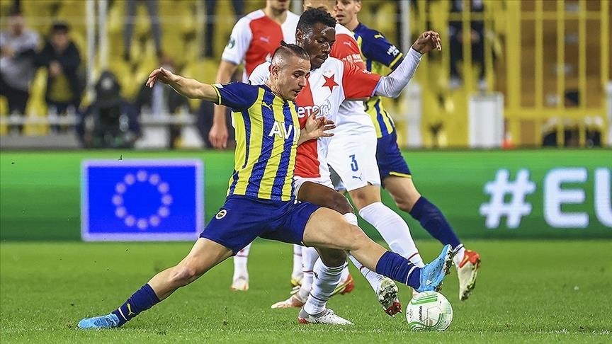 Slavia Praha vs Fenerbahce – Soi kèo nhà cái bóng đá 03h00 ngày 29/11/2024 – Europa League