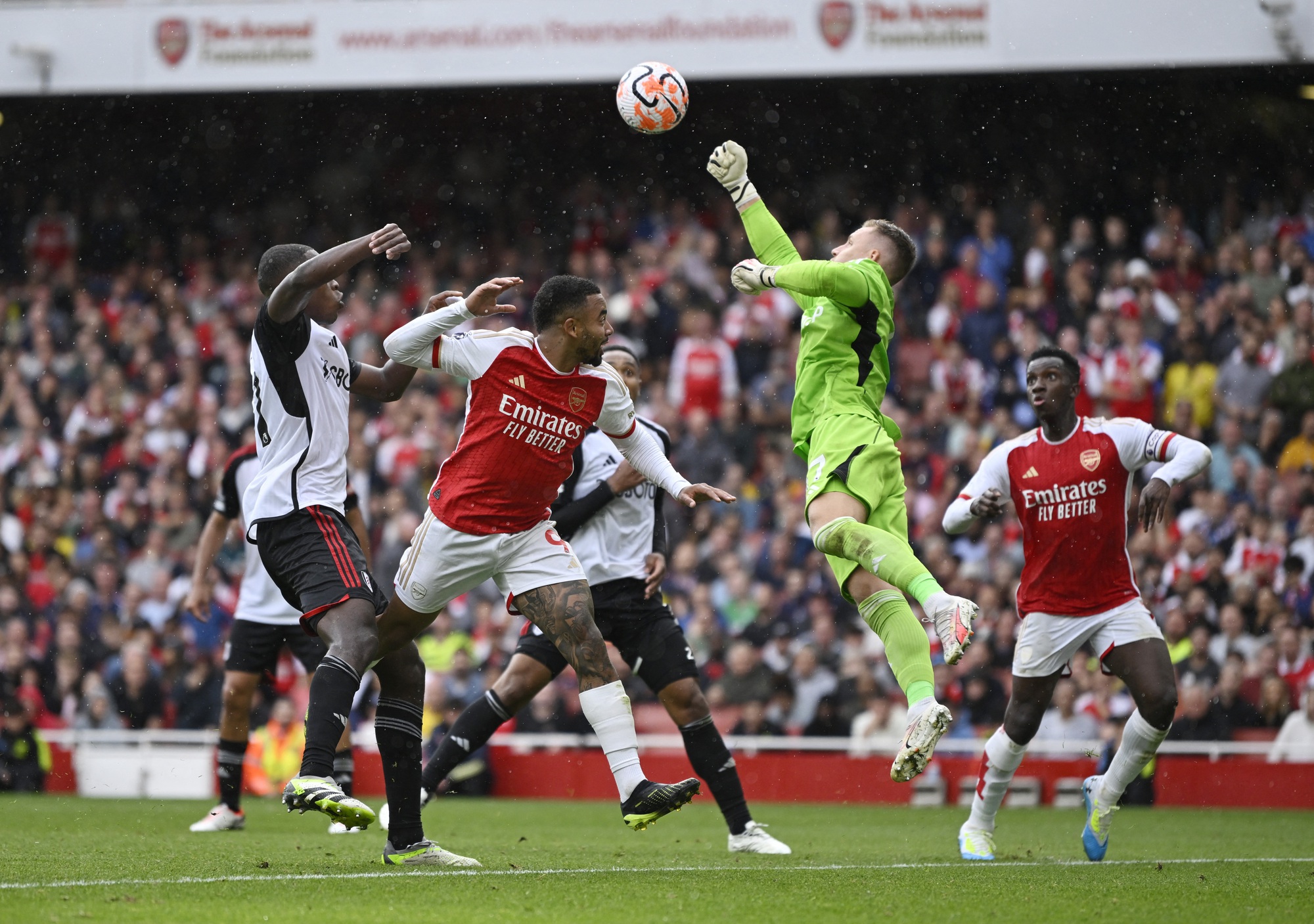 Fulham vs Arsenal – Soi kèo nhà cái bóng đá 20h00 ngày 08/12/2024 – Ngoại Hạng Anh